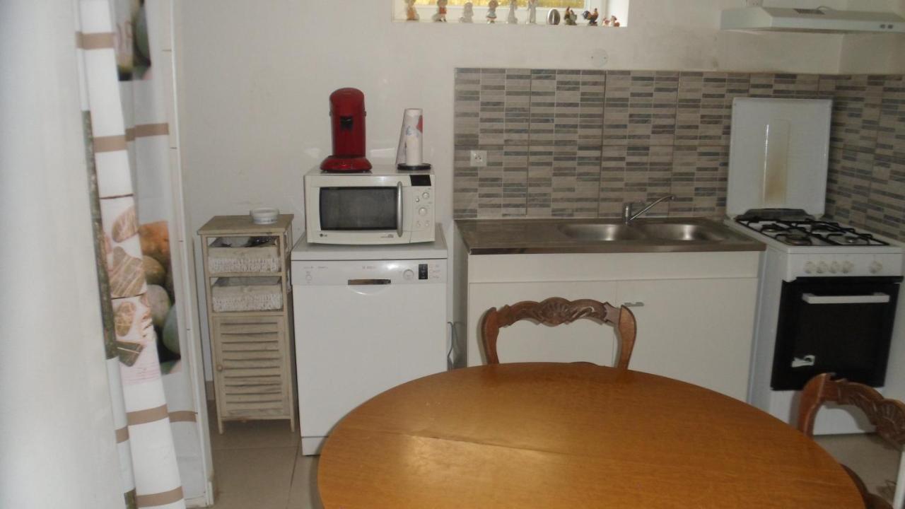 Siros Apartment Iron Екстериор снимка